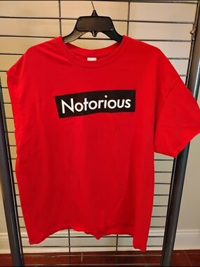 Gildan‎ Red "Notorious" Short Sleeve Tee